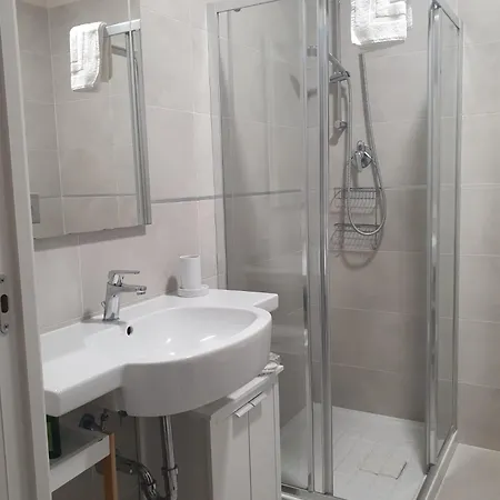 Apartment Alfieri Beige *